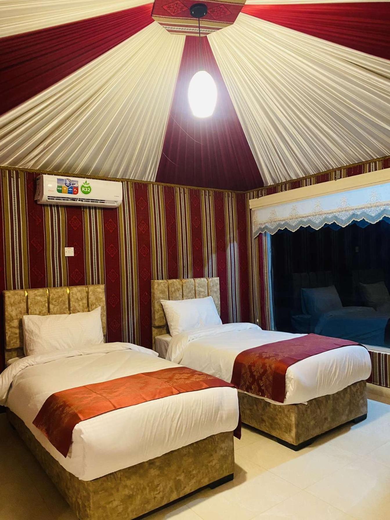 Wadi Rum Sky Camp Esterno foto